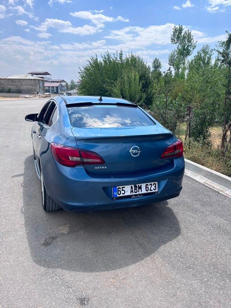 Opel astra J - 7