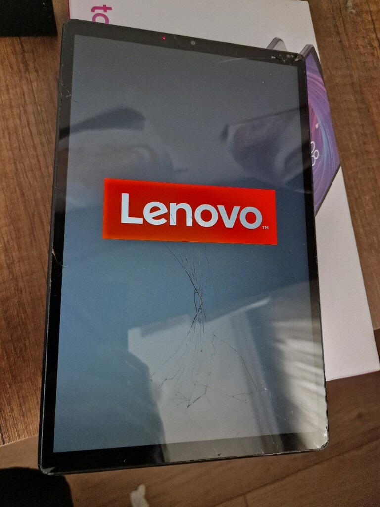 lenovo m10 fhd plus ekran ve arka kapakta çatlaklar var ama sorunsuz - 7