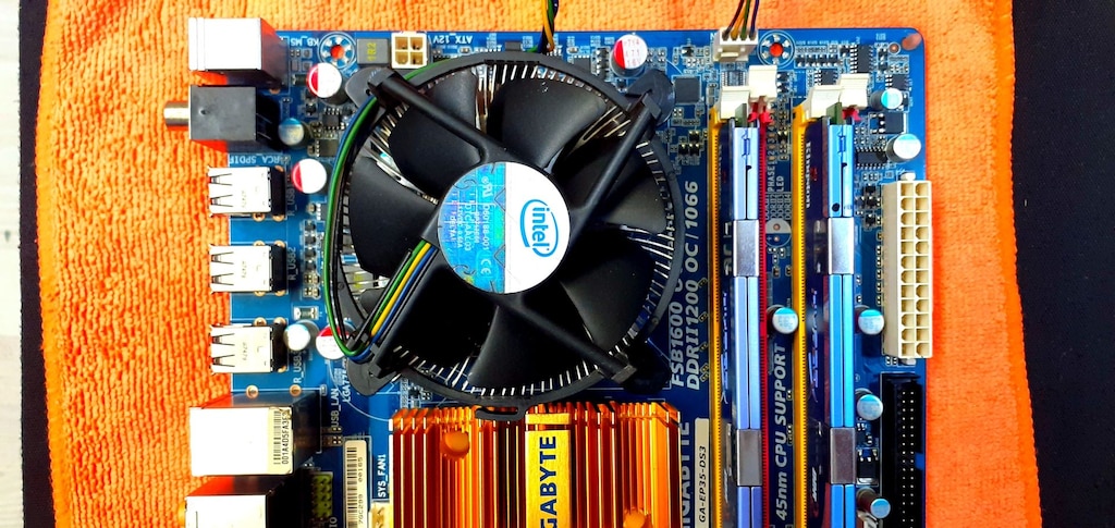 Gigabyte GA-EP35 DS3 LGA 775 Pin Sorunsuz Anakart - 7