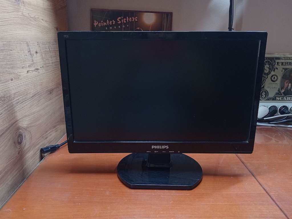 Arızalı Philips 192E1 19'' Monitör (MWE1192T) - 2