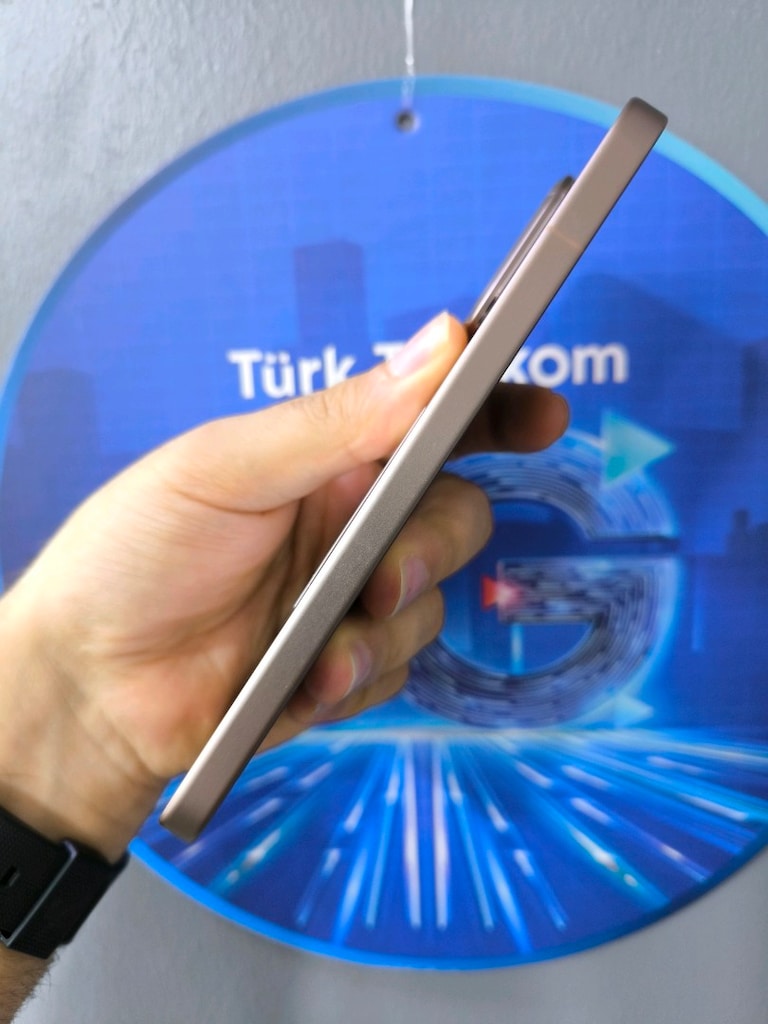 XİAOMİ 15T PRO - 3