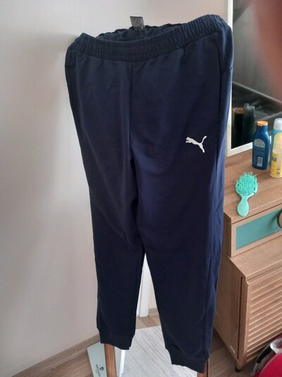 PUMA EŞOFMAN ALTI LACİVERT SMAL 1 ADET LARGE 2 ADET XL 1 ADET VAR