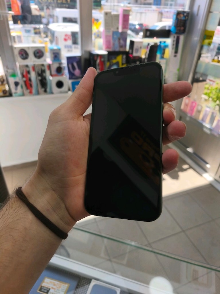 iPhone 13 TR Yeşil - 6
