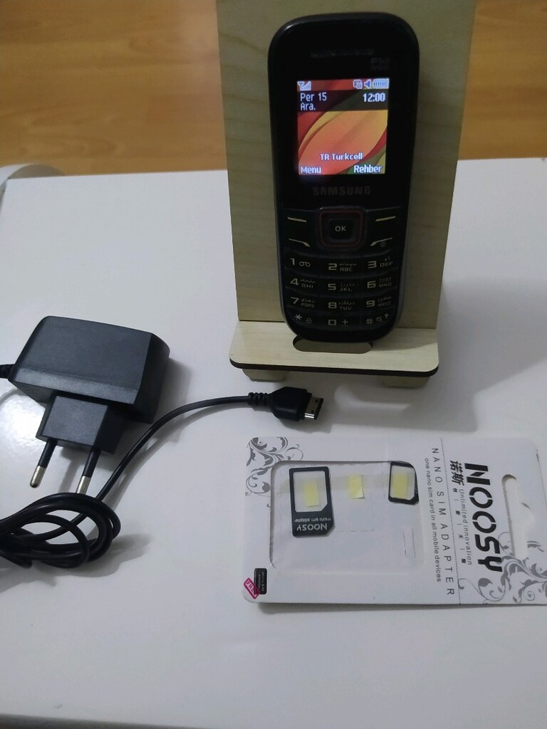 Samsung asker ve yaşlı telefonu hattını tak kullan.. - 2
