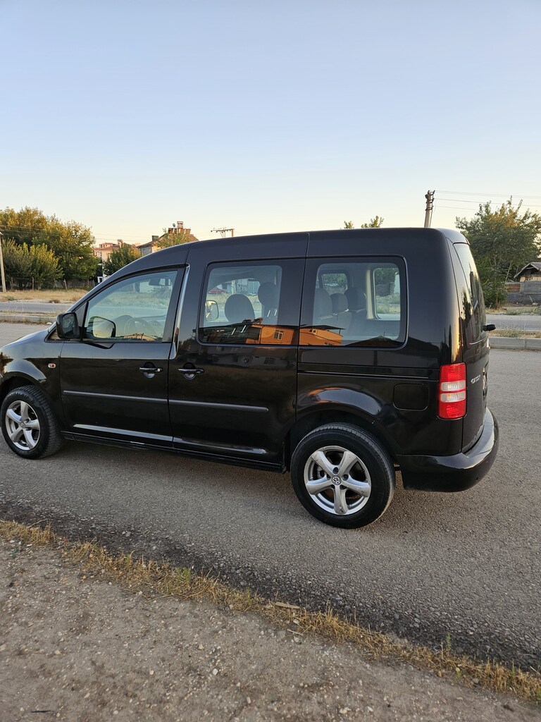 2011 model 1.6 tdi trendline 182 binde - 4