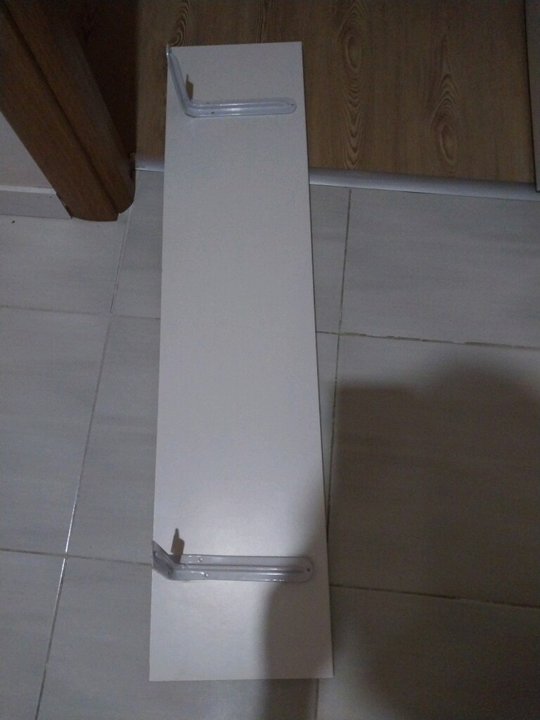 İkea beyaz duvar rafı 119×28 cm - 5