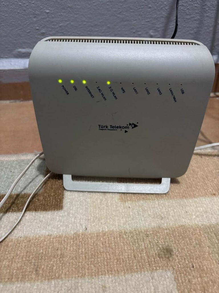 zyxel 5gz vdsl2 fiber modem - 2