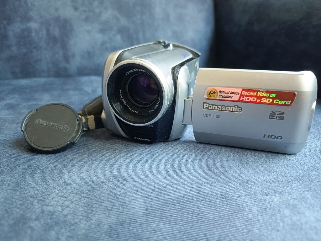 Panasonic SDR-H20EG-S Video Kamera - 2