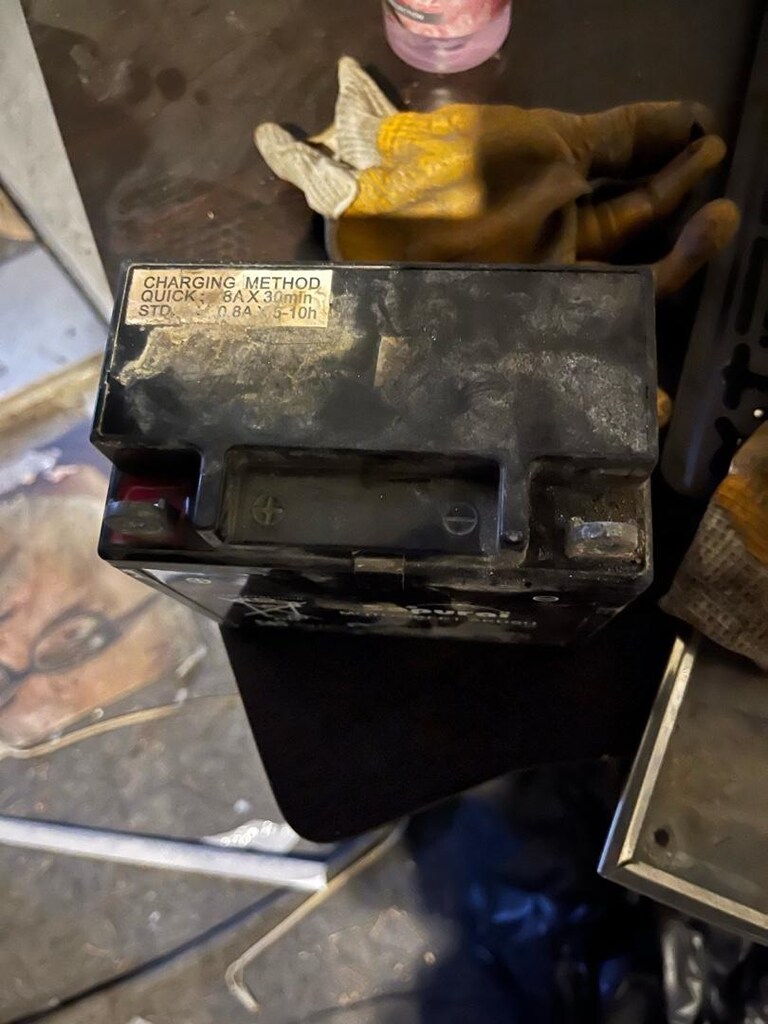 motosiklet aküsü - 2