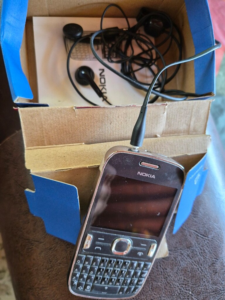 Nokia Asha 302 - 4