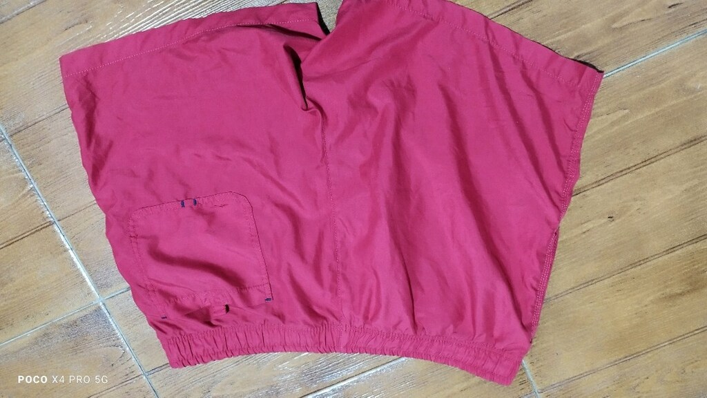 #Lacoste pahalı marka şort .Mağazasında çok pahalıdır..