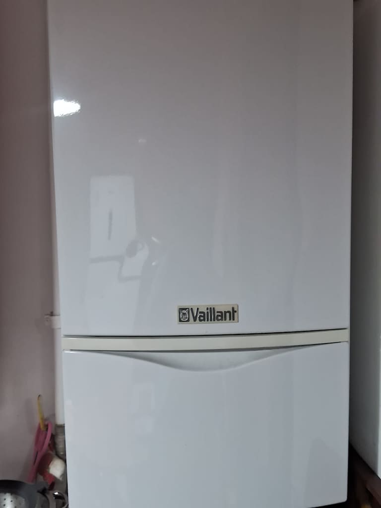 VAILLANT TURBO TEC PLUS VUW KOMBİ TR 242/3-5 - 3
