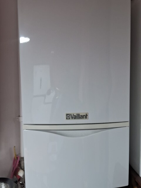 VAILLANT TURBO TEC PLUS VUW KOMBİ TR 242/3-5