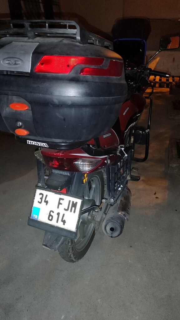 Honda motor cbf - 4