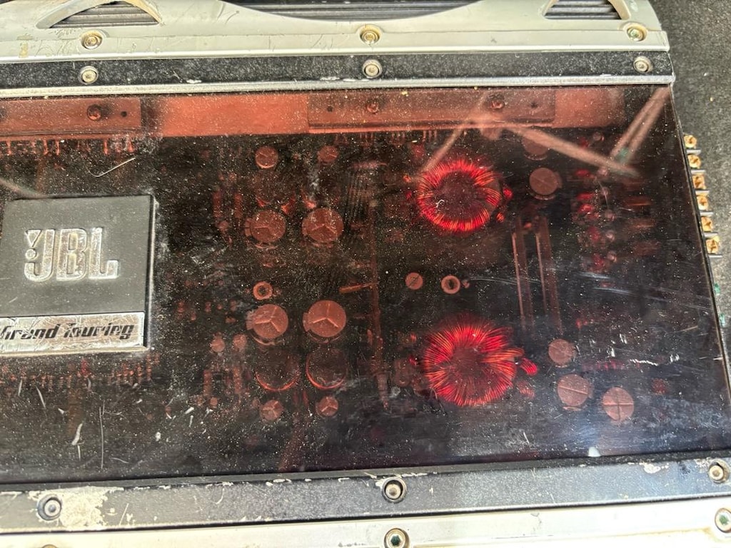 JBL ANFİM SATILIKTIR 6 kanallı - 5