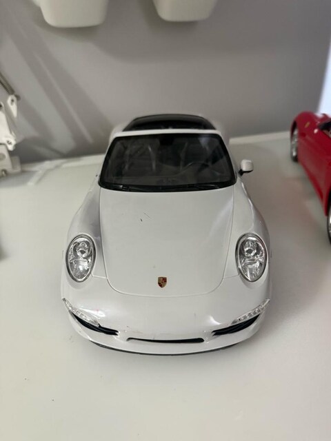 Rastar R/C 1/12 Uzaktan Kumandalı Porsche 911 Carrera S Işıklı Araba -