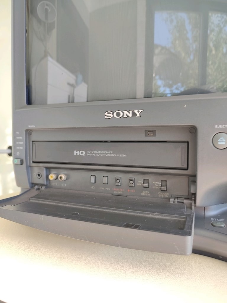 Sony CRT Tüplü VHS Kasetçalar Girişli Retro Gamer Monitör - 2