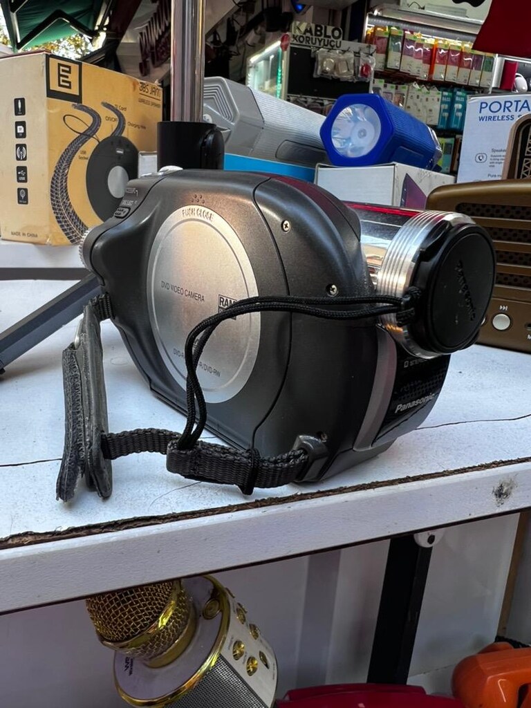 Panasonic vdr-d150 dvd handycam - 2