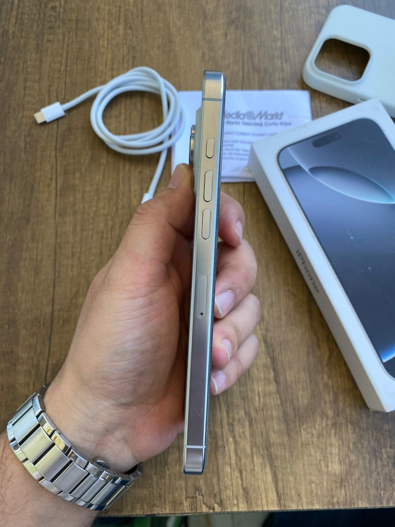 iPhone 16 Pro Max 512 GB Yurt içi 11 ay Garantili Nokta hatasız - 4