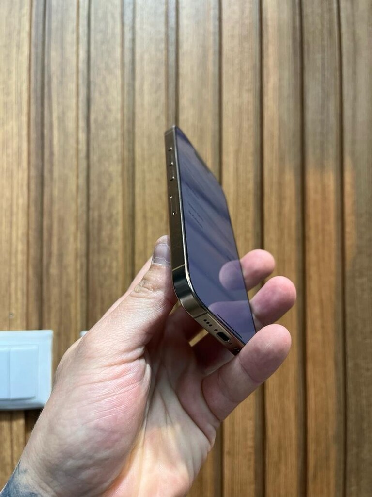 İphone 16 pro YD - 4