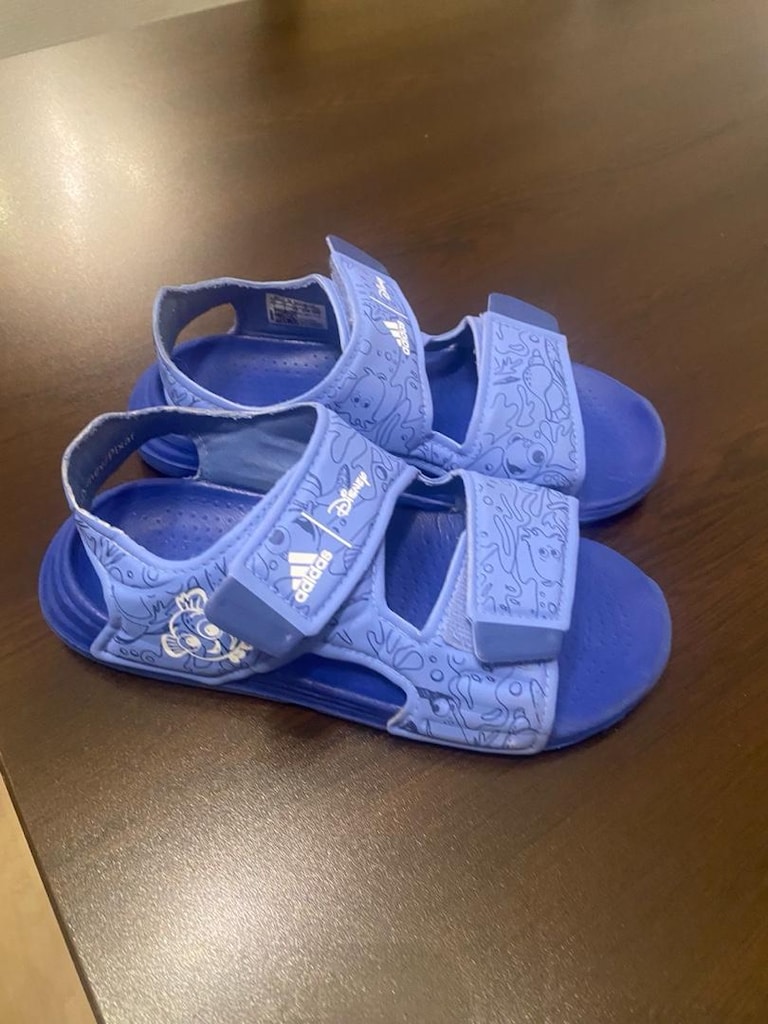 adidas disney sandalet 33 numara - 2