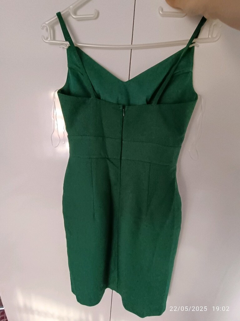 Zümrüt yeşili elbise - 2
