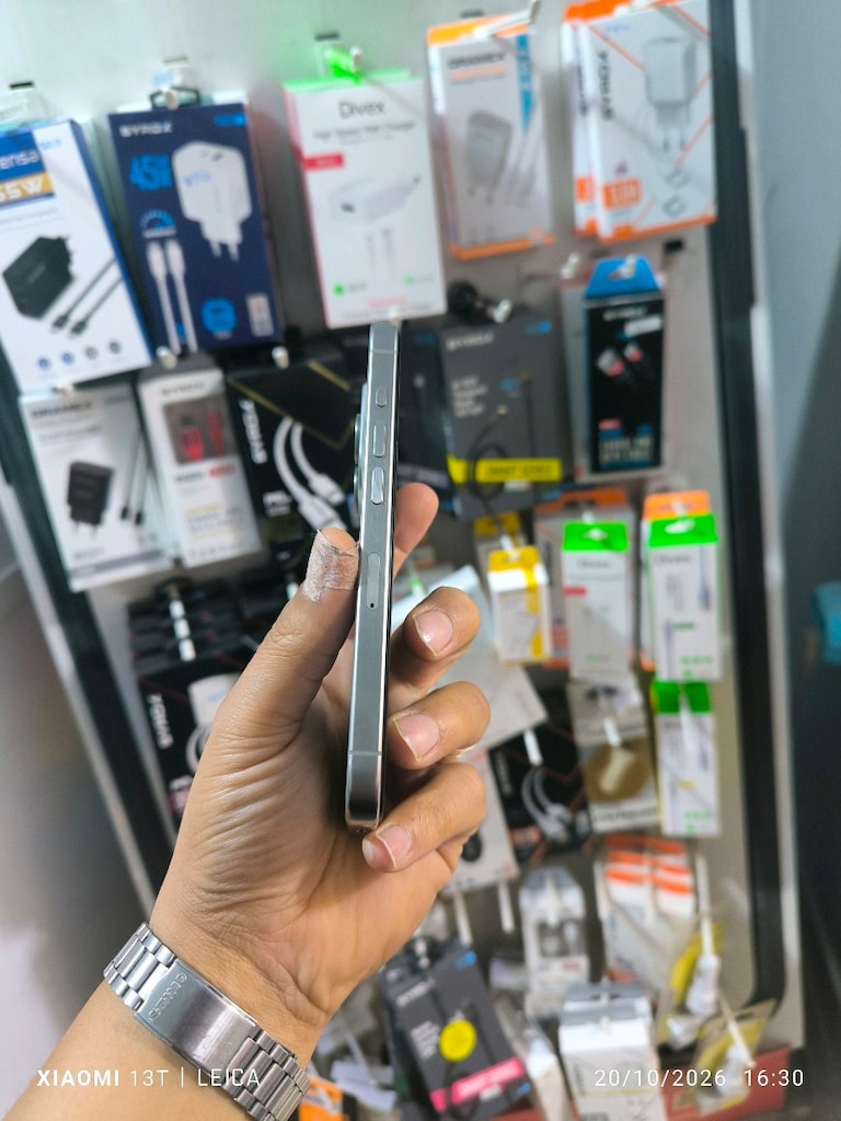 iPhone 15 Pro Yd - 3