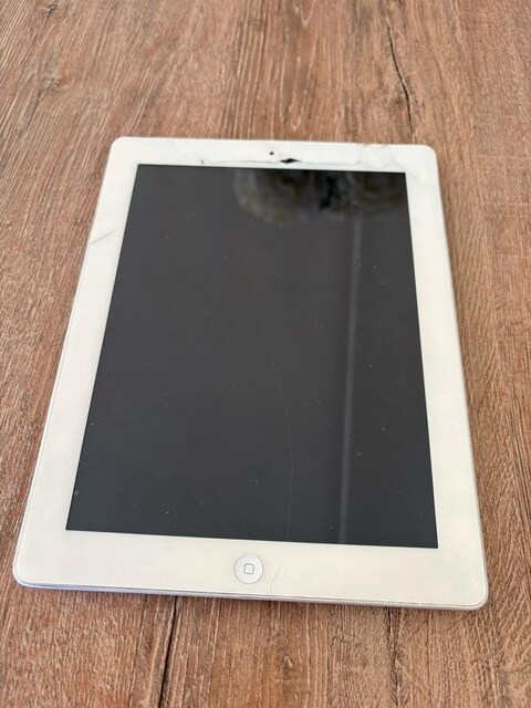 apple tablet A1396