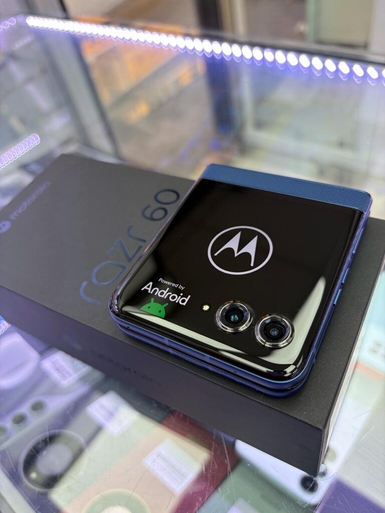 MOTOROLA RAZR 60 256 GB 8+16 GB RAM SIFIR ADINIZA FATURALI TÜRKİYE GAR - 6