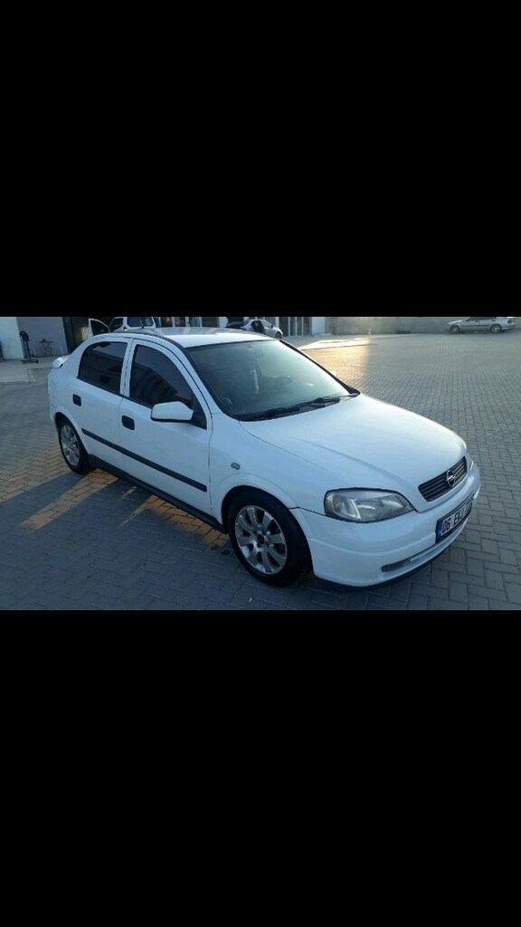 2000 model astra g - 2