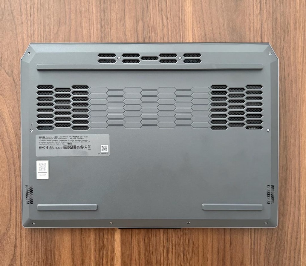 Lenovo LOQ 15IRX10 RTX 5060 | 2028 Garantili + Soğutucu - 3