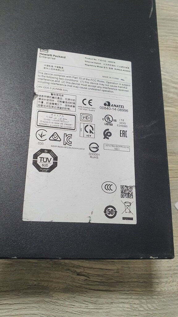 HP Aruba 5130JG 937A 48X1Gb SFP+Switch - 2