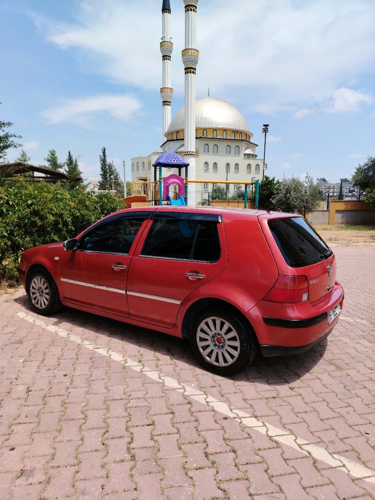 Golf 4 - 10