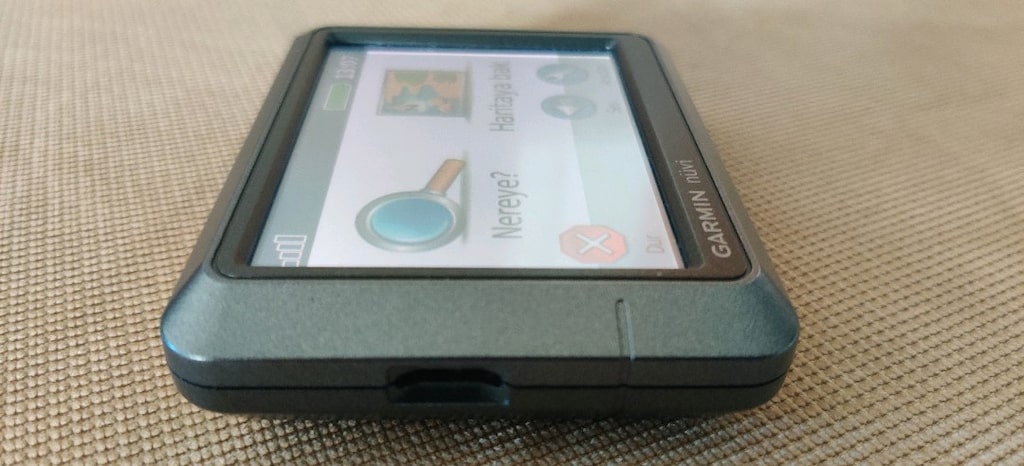 Garmin nüvi 205 araç içi taşınabilir GPS navigasyon cihazı. - 2