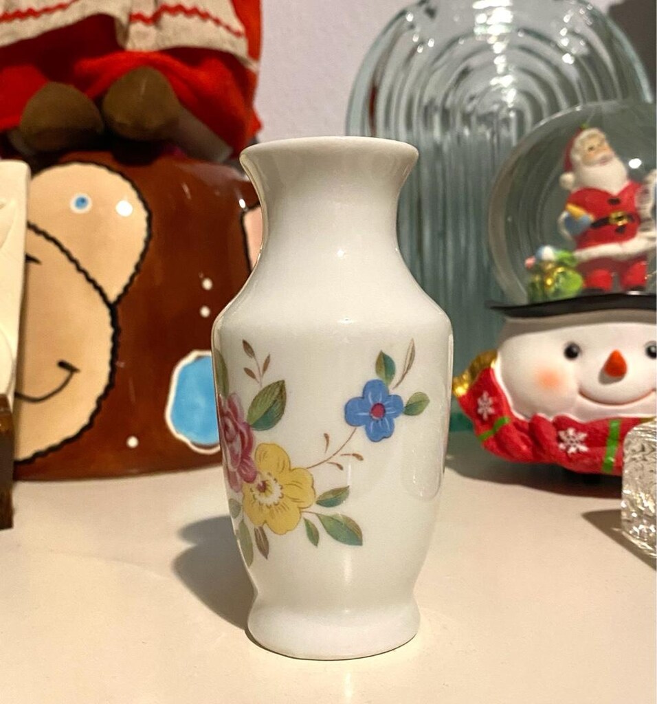 Vintage El Yapımı Mini Porselen Vazo - 3