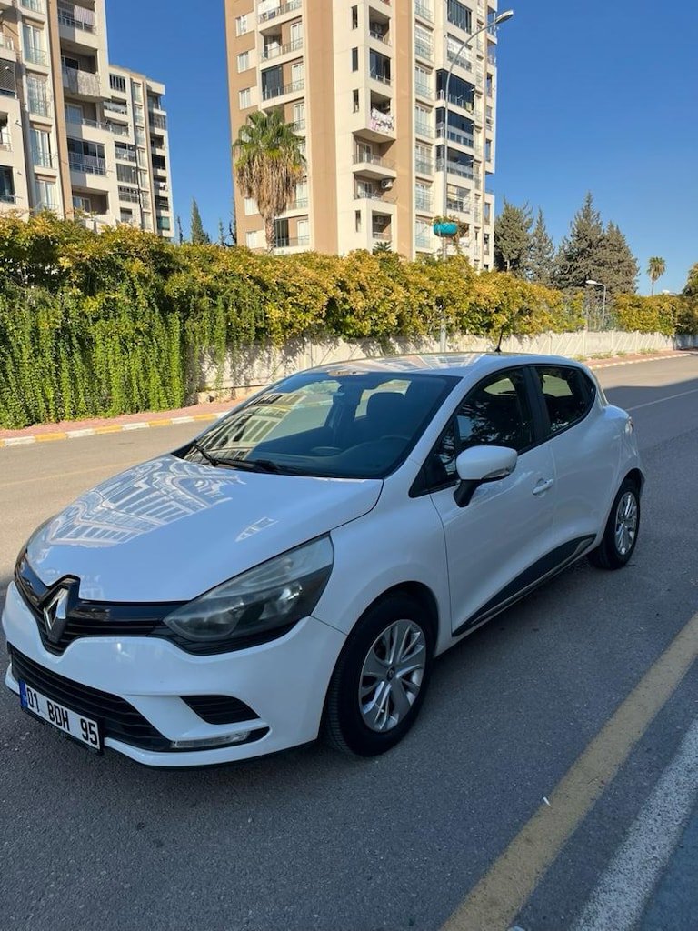 Beyaz Renault Clio - 6