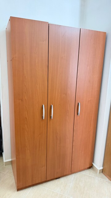 Taşınma sebebiyle fotoğraftaki eşyalarımız satılıktır