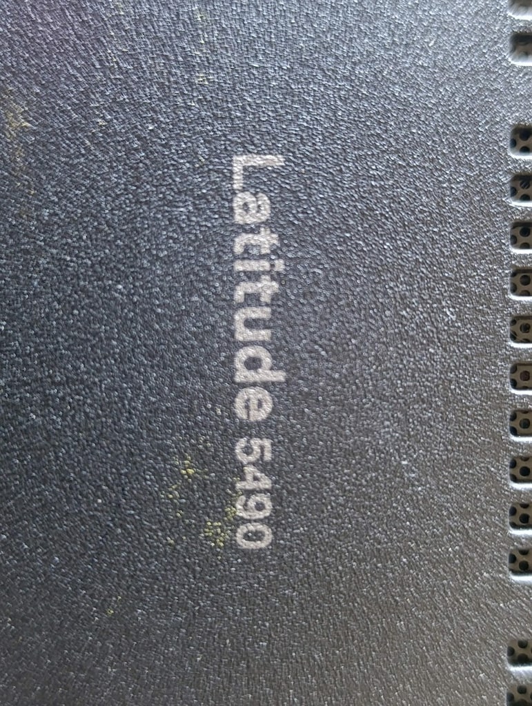 Dell Latitude 5490 laptop - 4