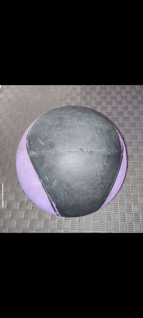 6 Kg Zıplayan Model Sağlık Topu - 2