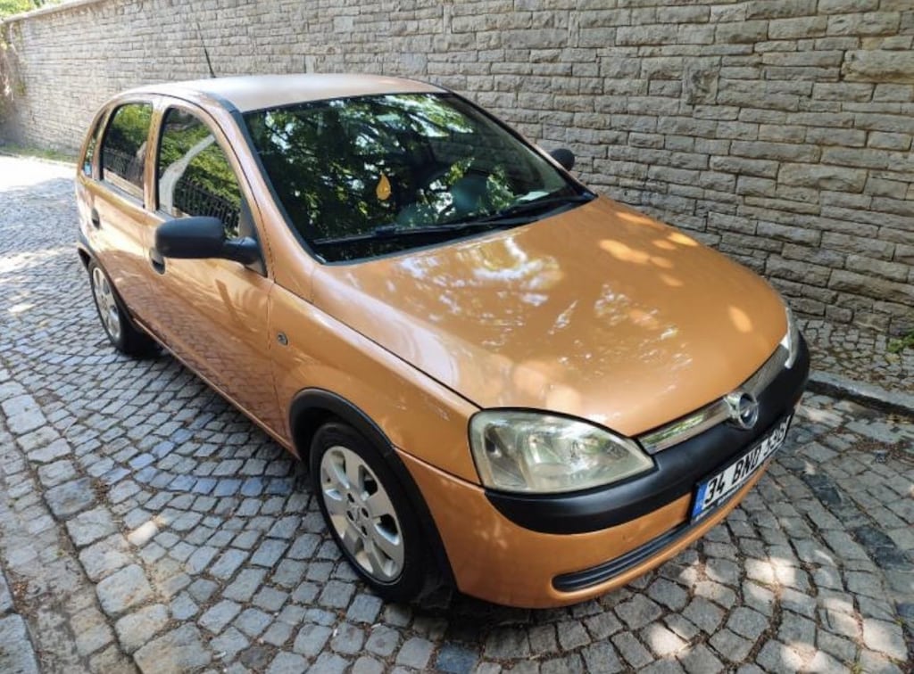 2005 çıkışlı Otomatik Corsa 1.2 Tavan boyasız Sadece benzinli 222binde - 2