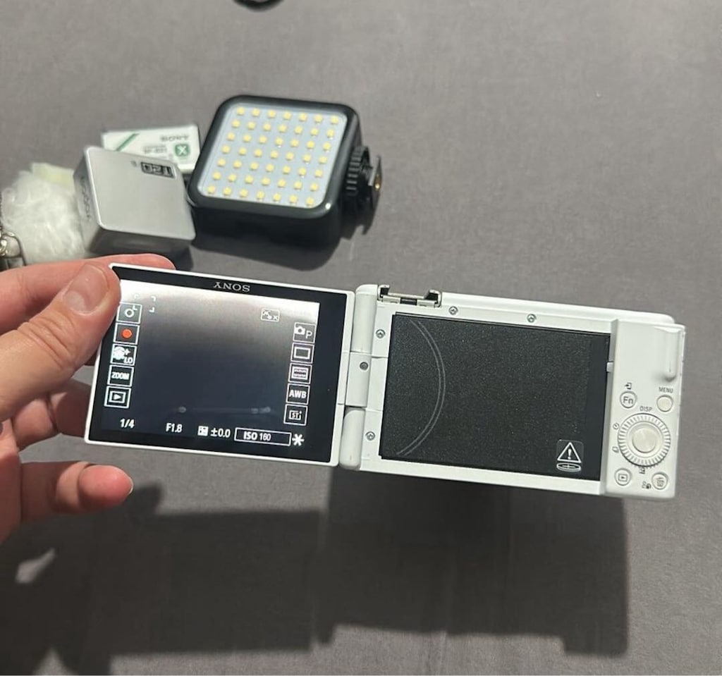 SONY ZV-1 VLOG 2 KAMERA SETİ - 8