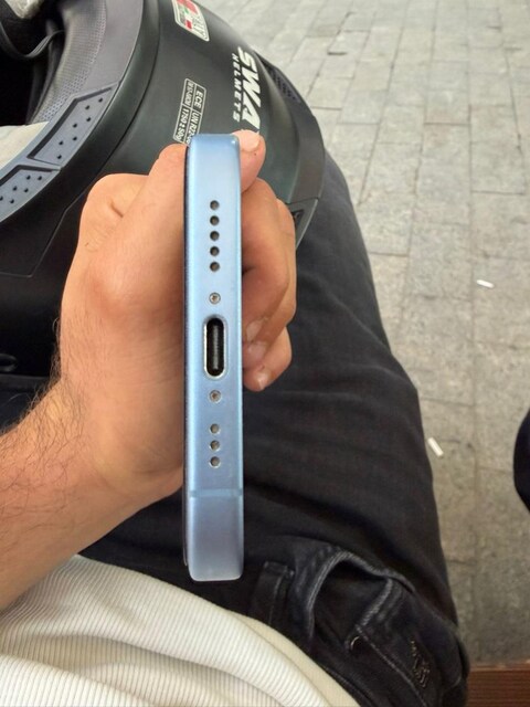 iPhone 17