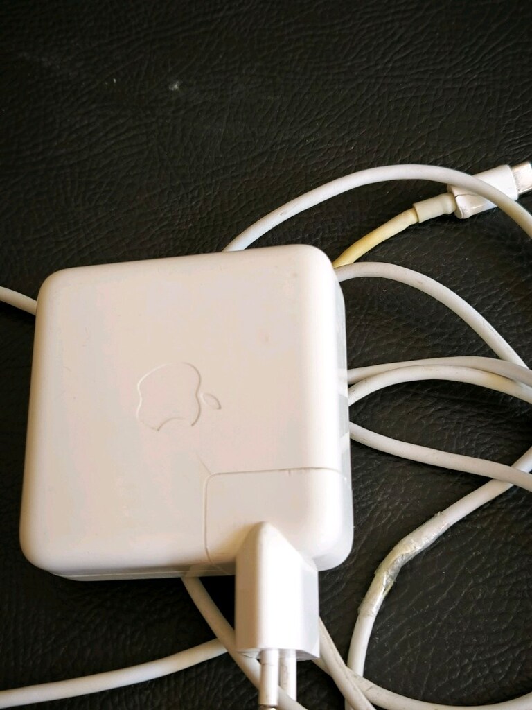 Apple 61W USB-C Güç Adaptör A1947 - 4