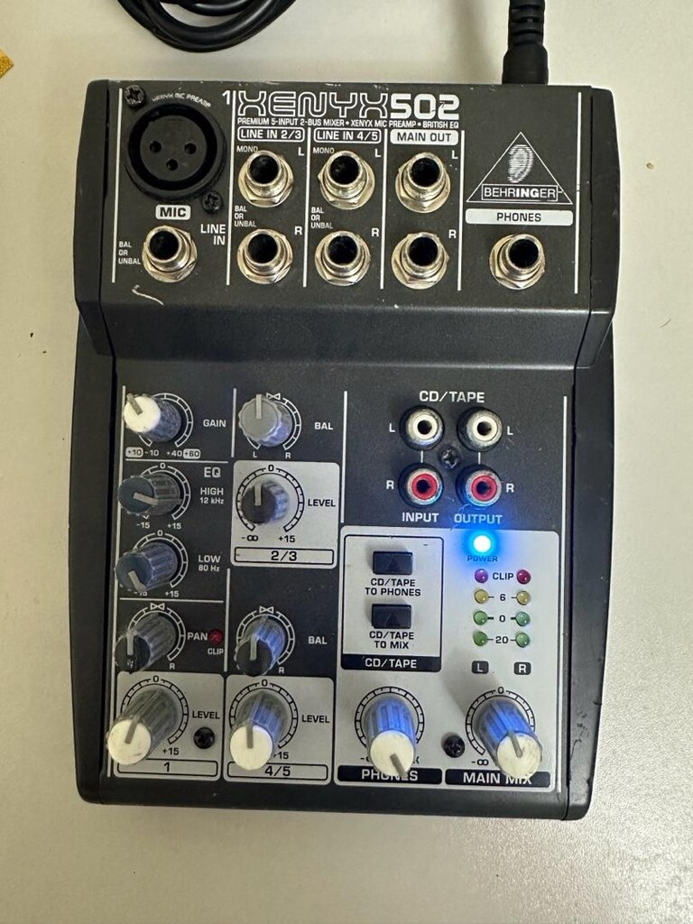 Behringer Xenyx 502Mikser - 4