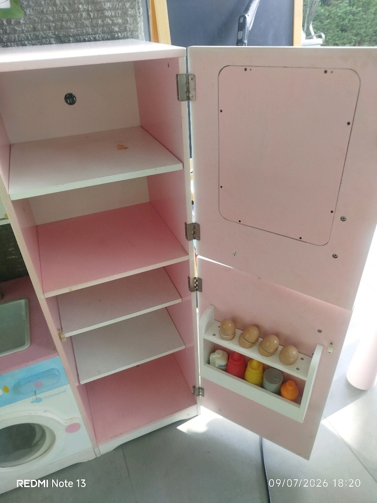 İmaginarium Ahşap Mutfak+Ikea oyuncak dolabı+ masa + yazı tahtası - 6