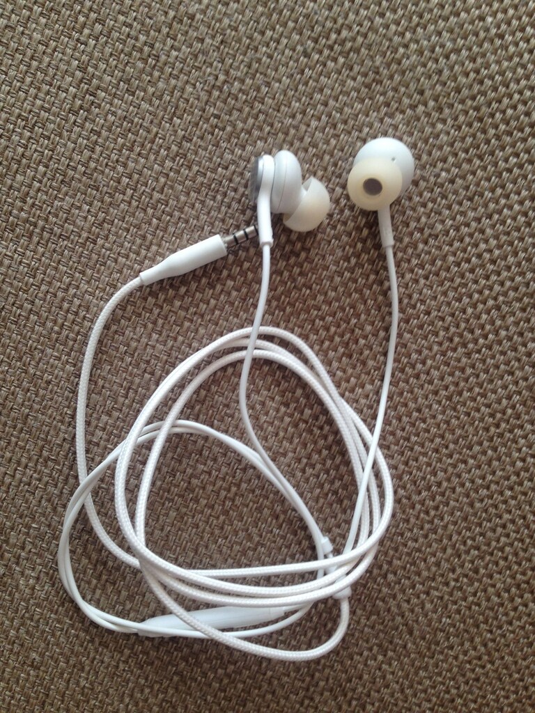 Mikrofonlu Kulak Içi Kablolu Kulaklık - 2