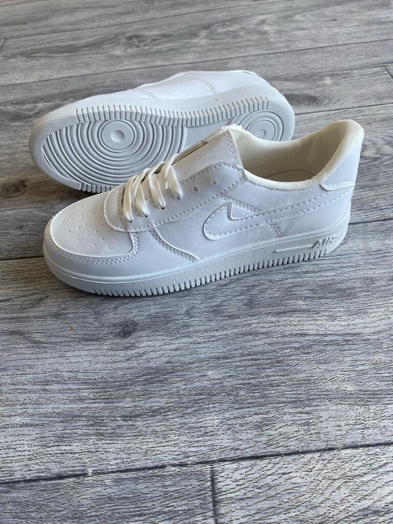 3 ADET AYAKKABI 1000 TL - 4