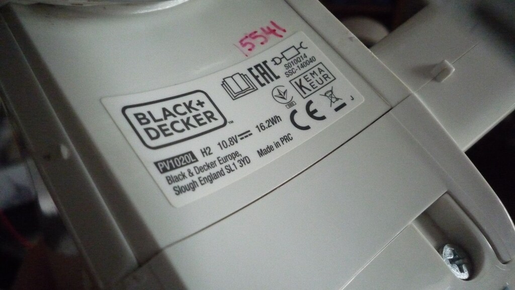 Black & Decker Dustbuster Pivot Şarjlı El Süpürgesi Li-Ion Pilli - 8