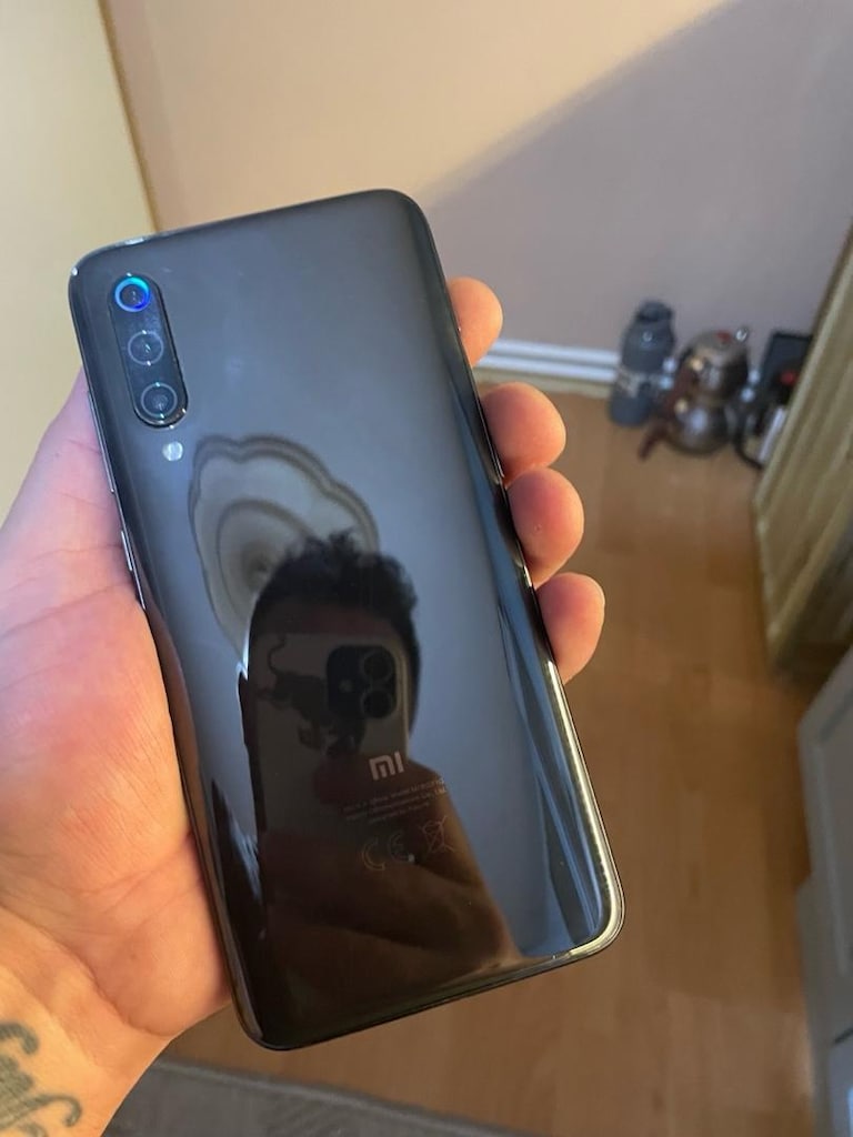 Xiaomi mi9 - 4