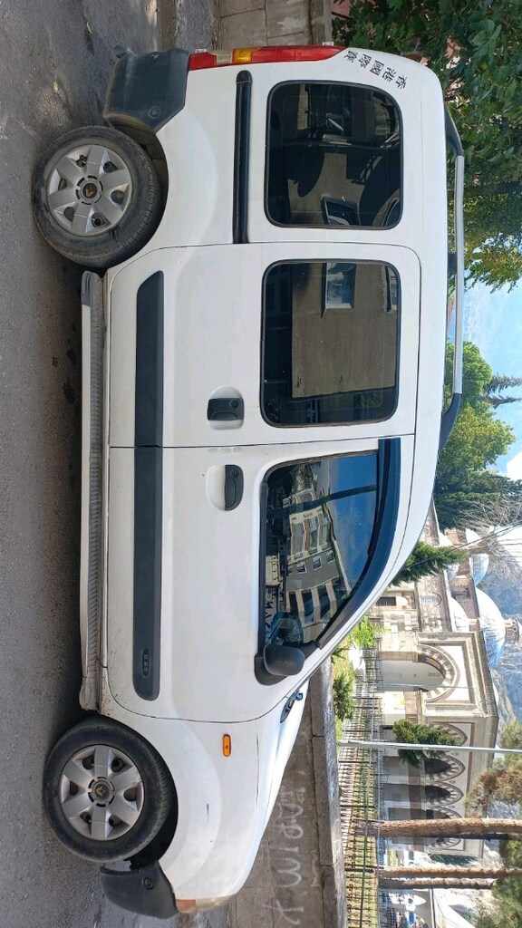 2003 MODEL KANGOO 1.9 - 3